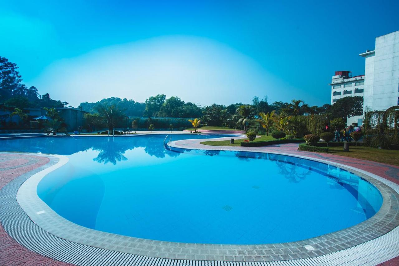 Cculb Resort & Convention Hall Gazipur Buitenkant foto