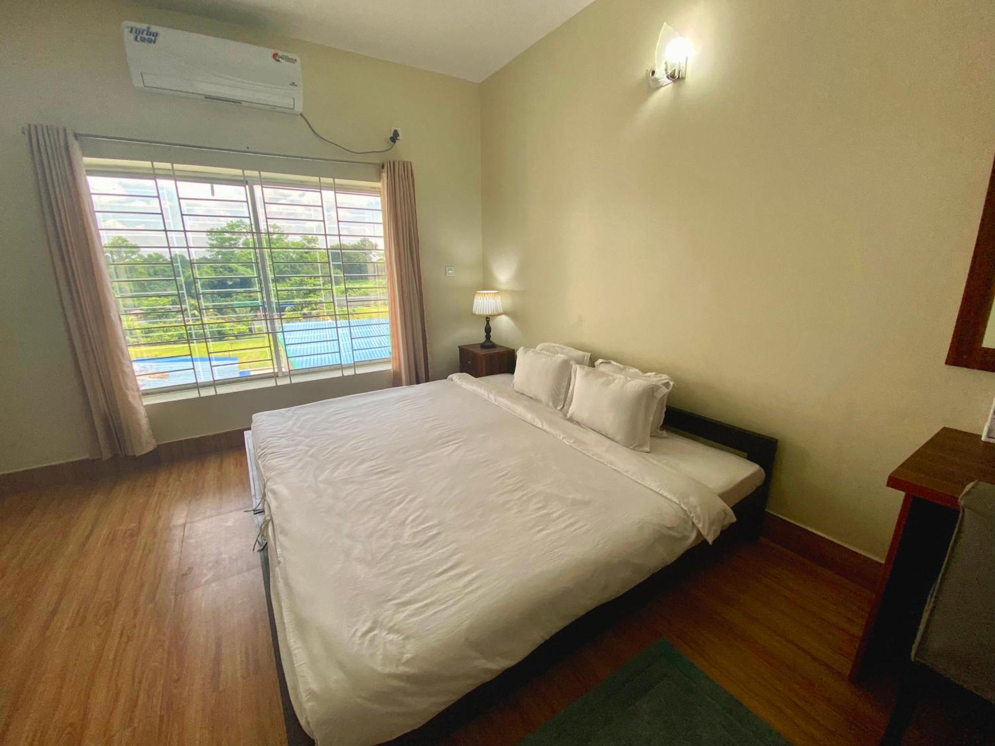 Cculb Resort & Convention Hall Gazipur Buitenkant foto