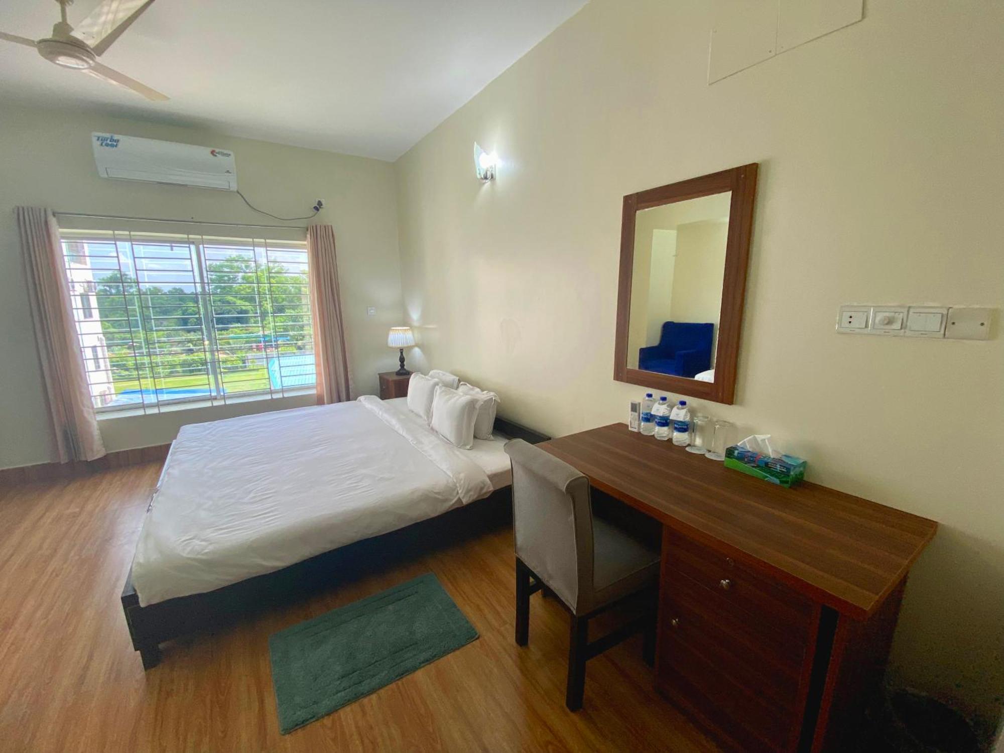 Cculb Resort & Convention Hall Gazipur Buitenkant foto